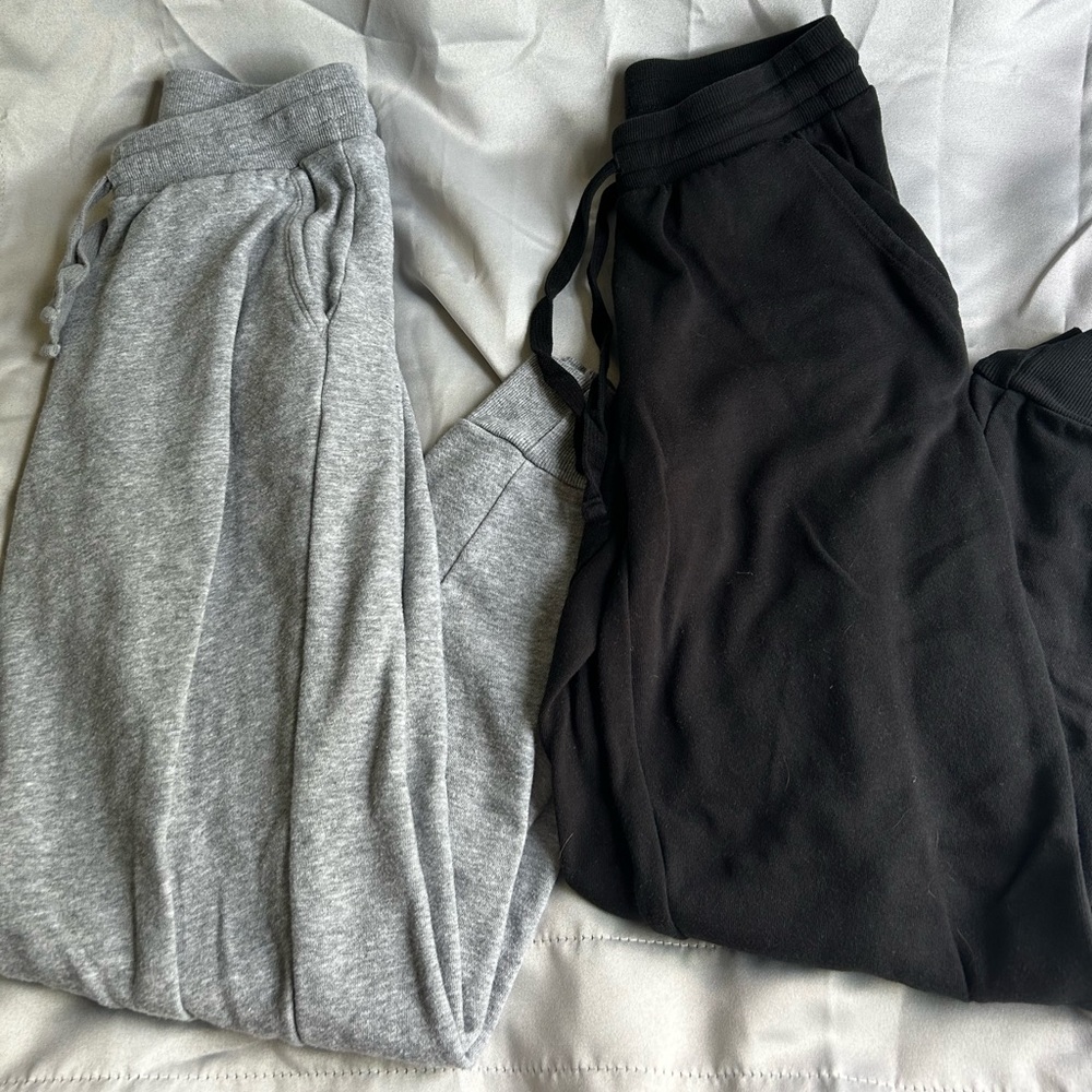 2 pairs Colsie jogger sweats (grey&black)